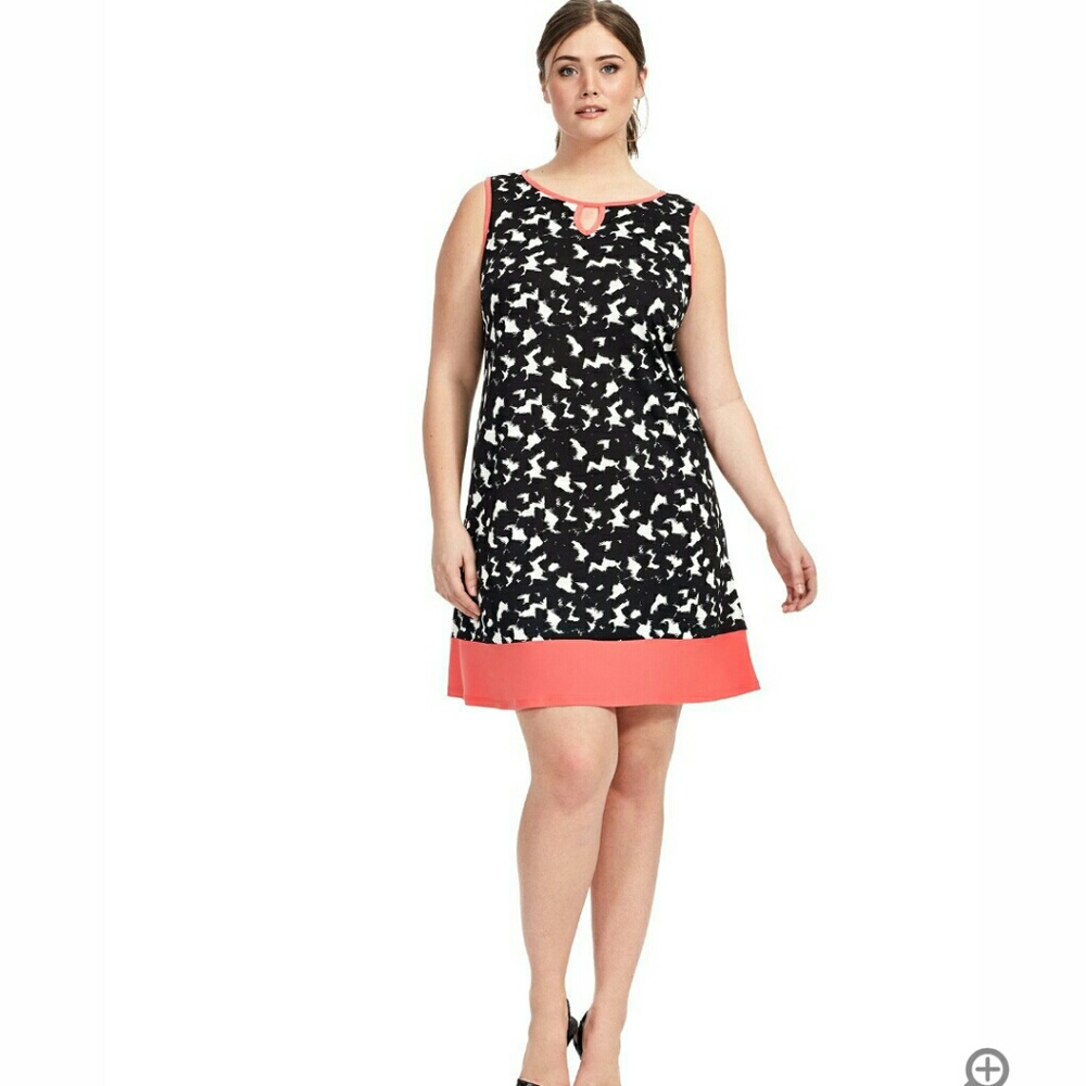 NY Clothing Co. Keyhole Dress With Coral Boader